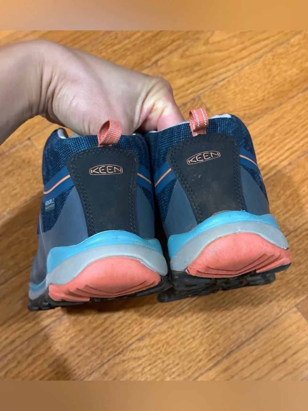 Keen Girls 3 Kids Terradora Mid Top Waterproof Hiking Boots Shoes Youth Trail
